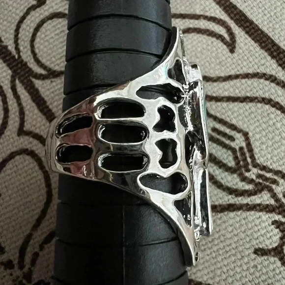 Ring- faux turquoise cactus, silver ring. Size: 8. - Picture 5 of 7